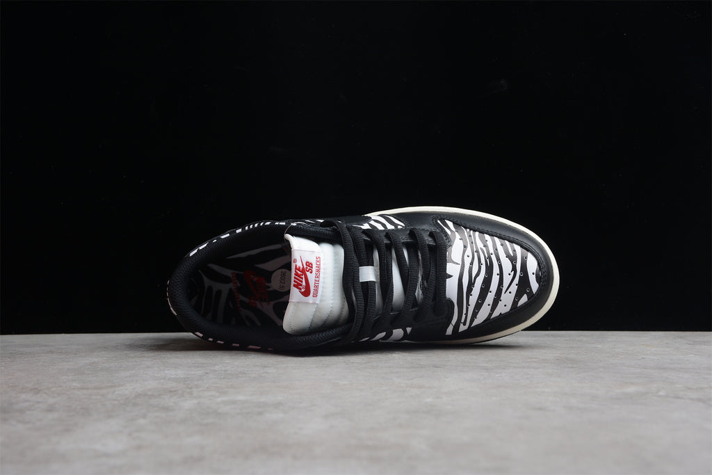 Tênis Cano Baixo Couro Padrão Zebra Preto e Branco