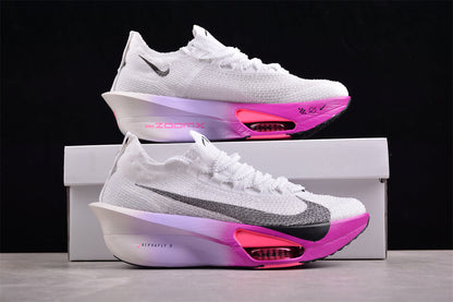 Tênis Runner Malha Tecnológica Preto com Detalhes Neon