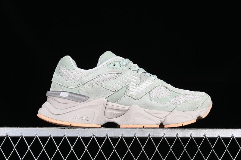 Tênis Runner Couro Cinza Prata Detalhes Verde Musgo