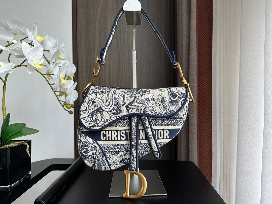 Bolsa Saddle Couro Azul Padrão Inclinado Bordado