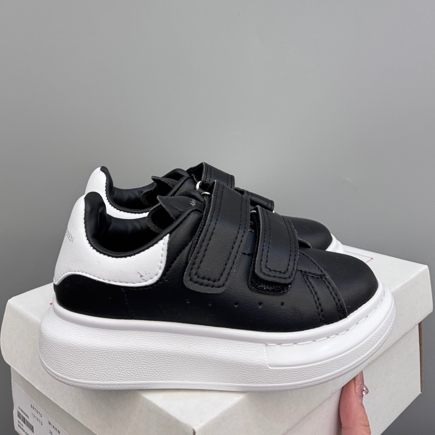 Tênis Infantil Couro Branco Detalhe Preto