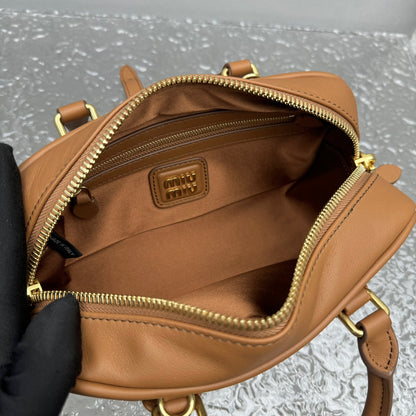 Bolsa Satchel Couro Marrom Compartimentos Estruturada