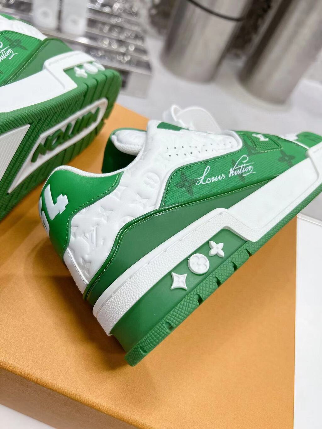 Tênis Signature Couro Verde e Branco
