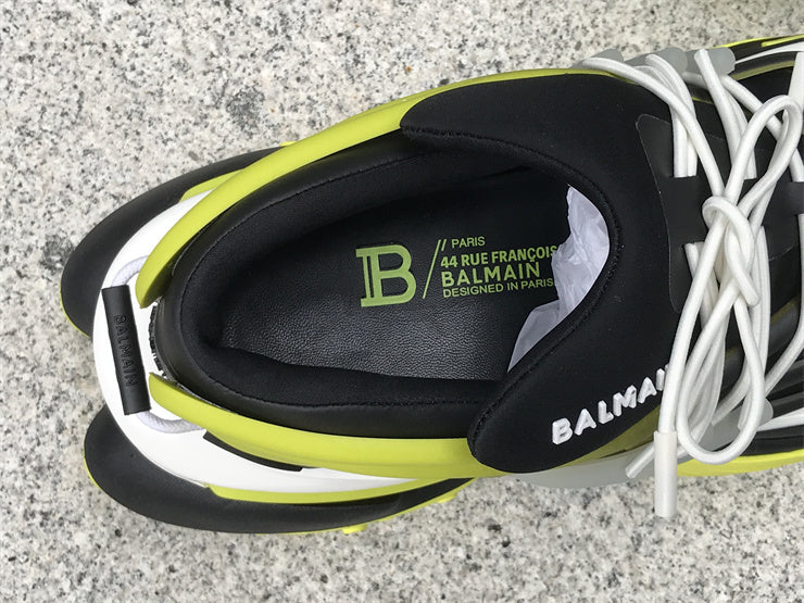 Tênis Couro Cano Baixo Preto com Detalhe Amarelo