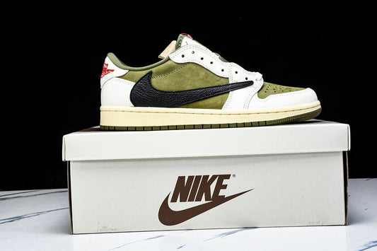 Tênis Cano Baixo Couro Tons de Olive com Detalhes Contrastantes