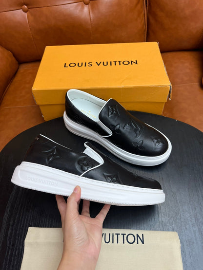 Tênis Slip-On Couro Preto