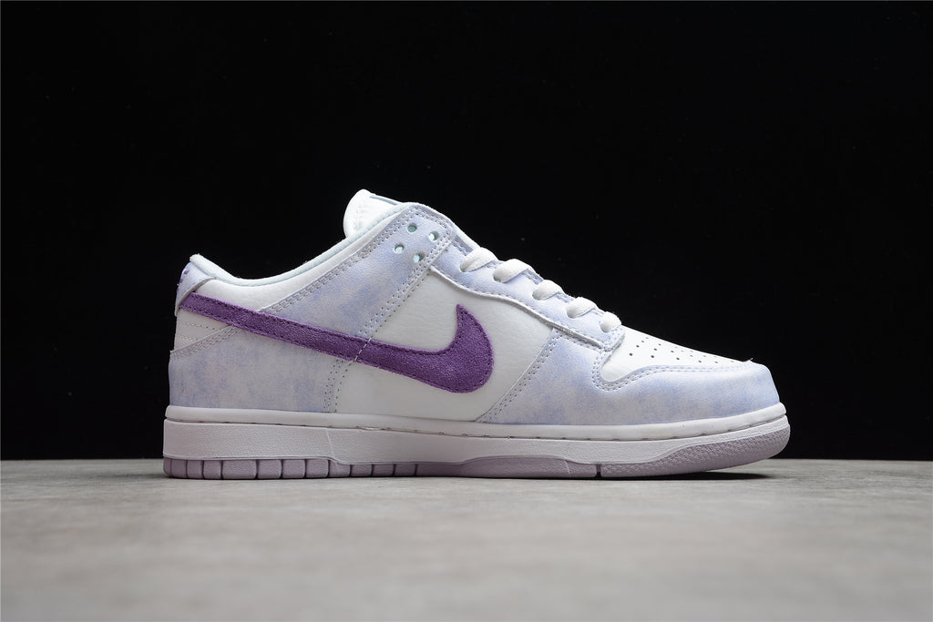 Tênis Cano Baixo Couro Roxo com Detalhes Contrastantes