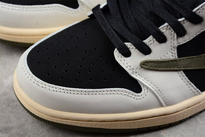 Tênis Cano Baixo Couro Olive Detalhes Reverrsos