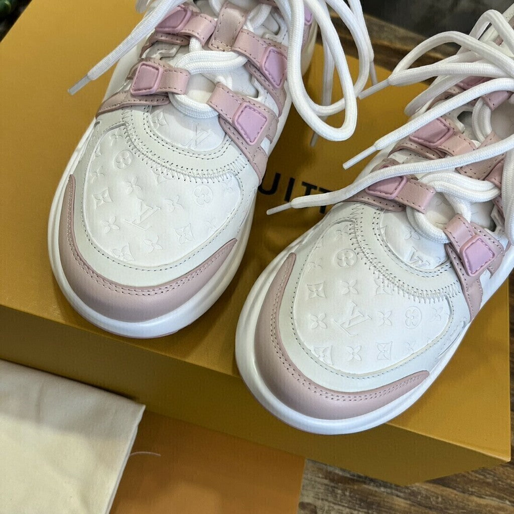Tênis Chunky Couro Branco Padrão Monograma Geométrico Rosa