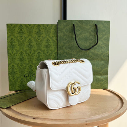 Bolsa Ombro Mini Couro Matelassê Padrão Chevron Branco