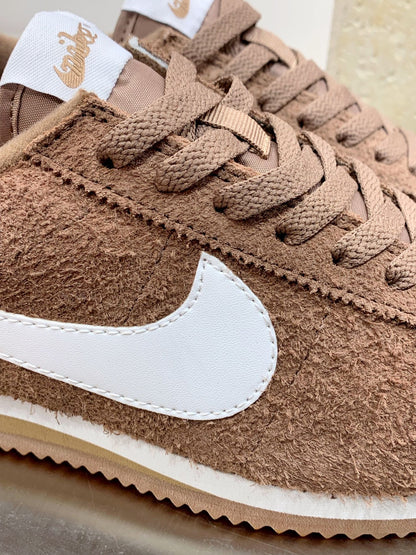 Tênis Couro Vintage Curry Detalhe Branco
