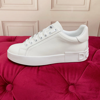Tênis Couro Branco Detalhe Dourado Casual