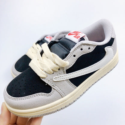 Tênis Cano Alto Basquete Beige Infantil Detalhes Contrastantes