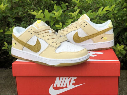 Tênis Cano Baixo Couro Branco Detalhe Amarelo