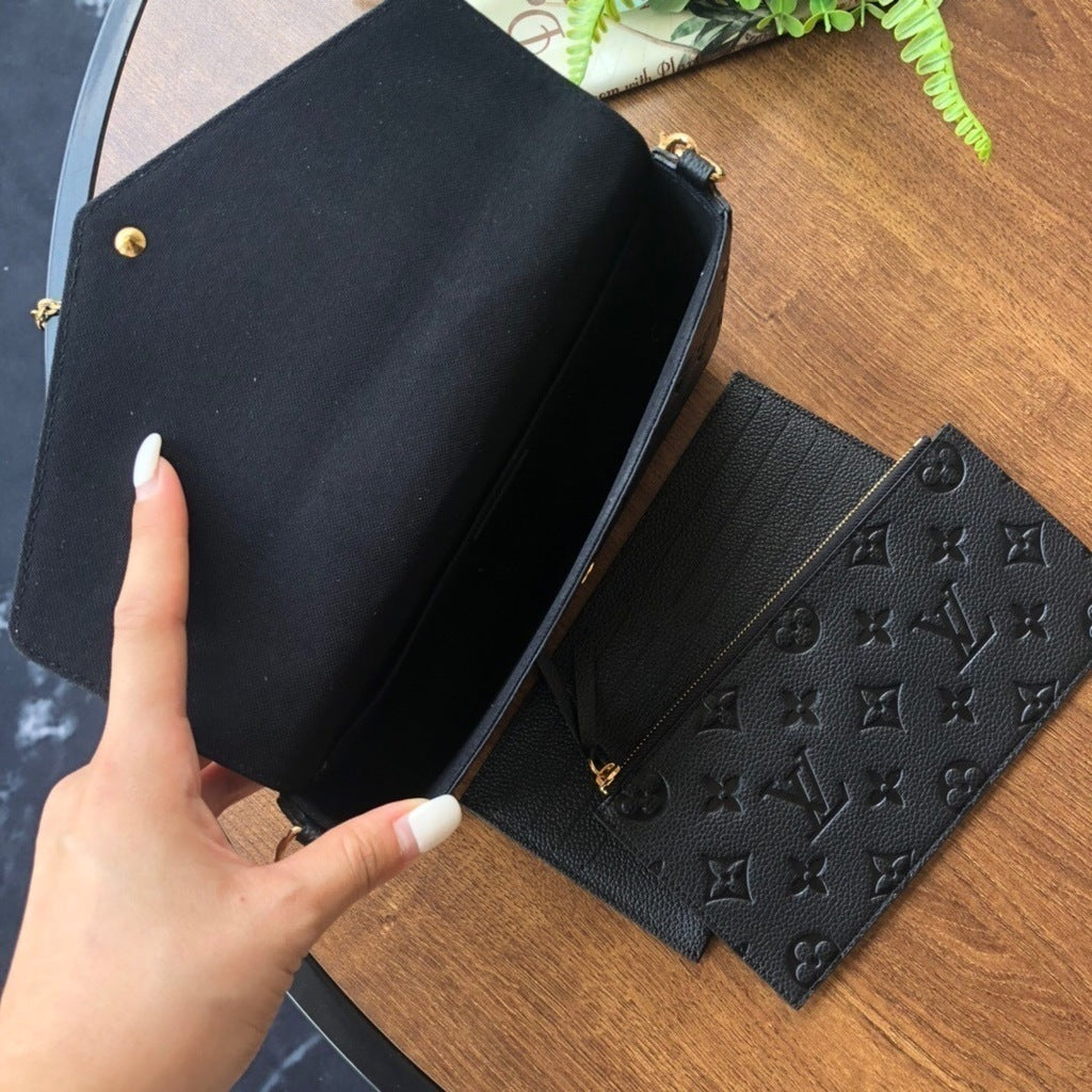 Bolsa Pequena Couro Padrão Monograma Embossado Preto