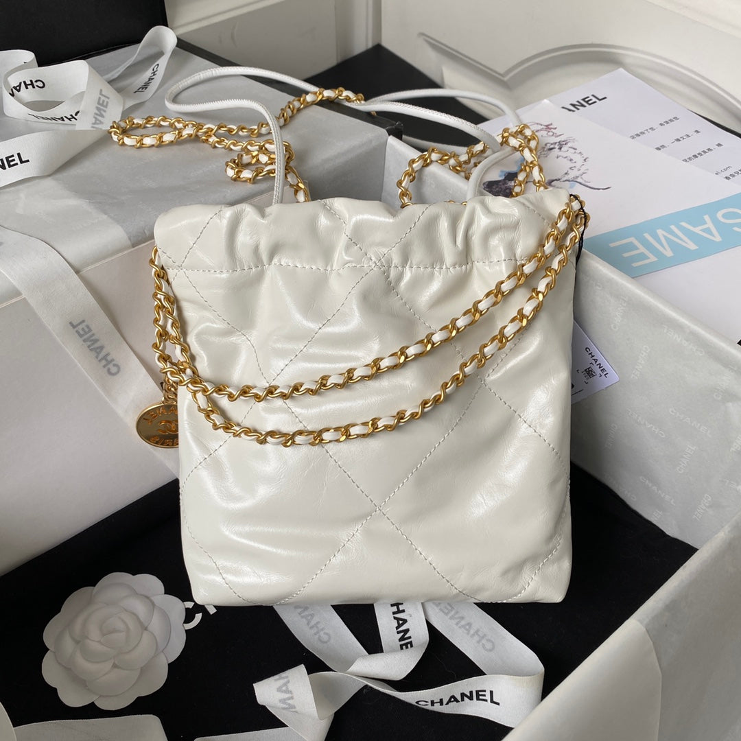 Bolsa Couro Vitelo Branco com Detalhe Dourado e Placa Frontal