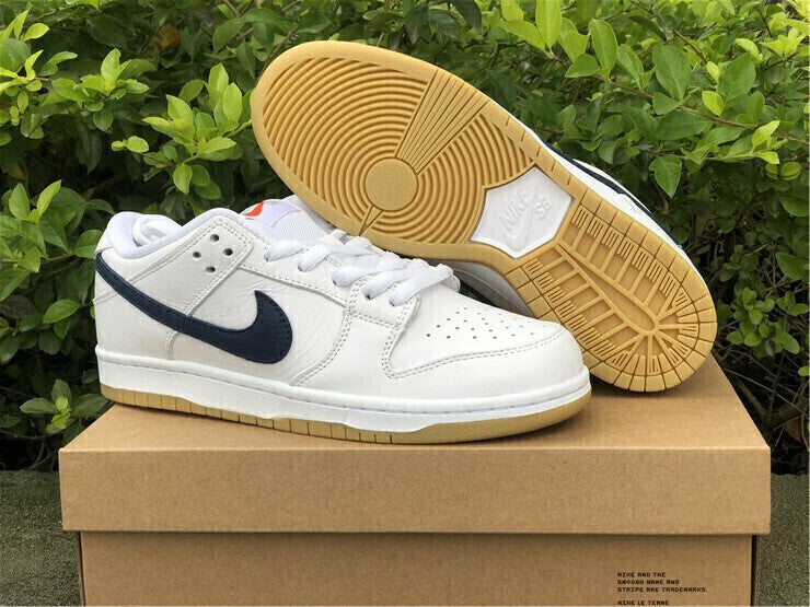 Tênis Cano Baixo Couro Branco Detalhe Azul Marinho