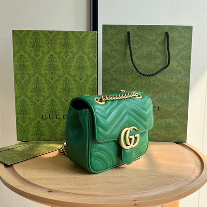 Bolsa Ombro Couro Acolchoado Padrão Chevron Verde Mini