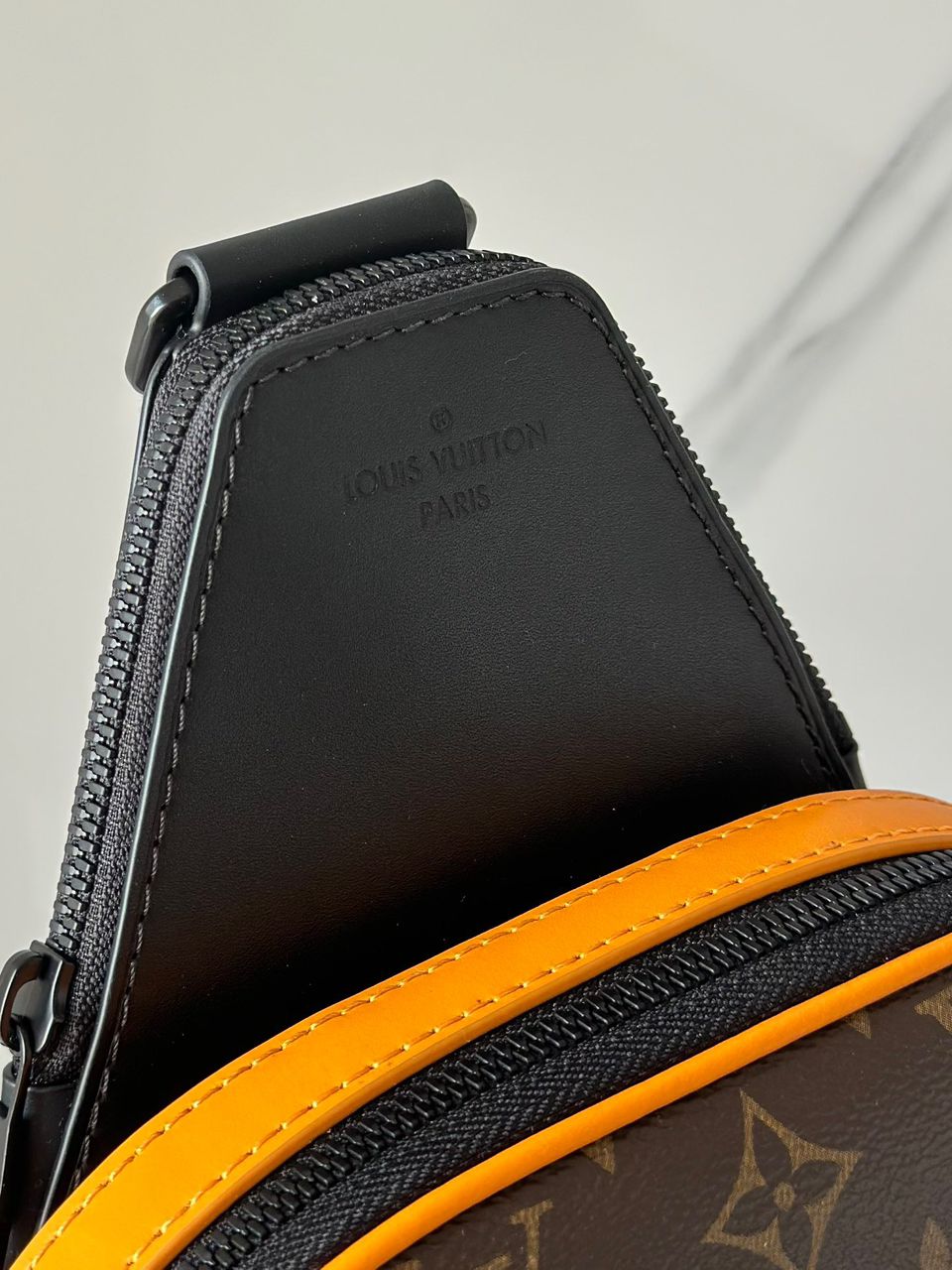 Bolsa Transversal Couro Estruturada