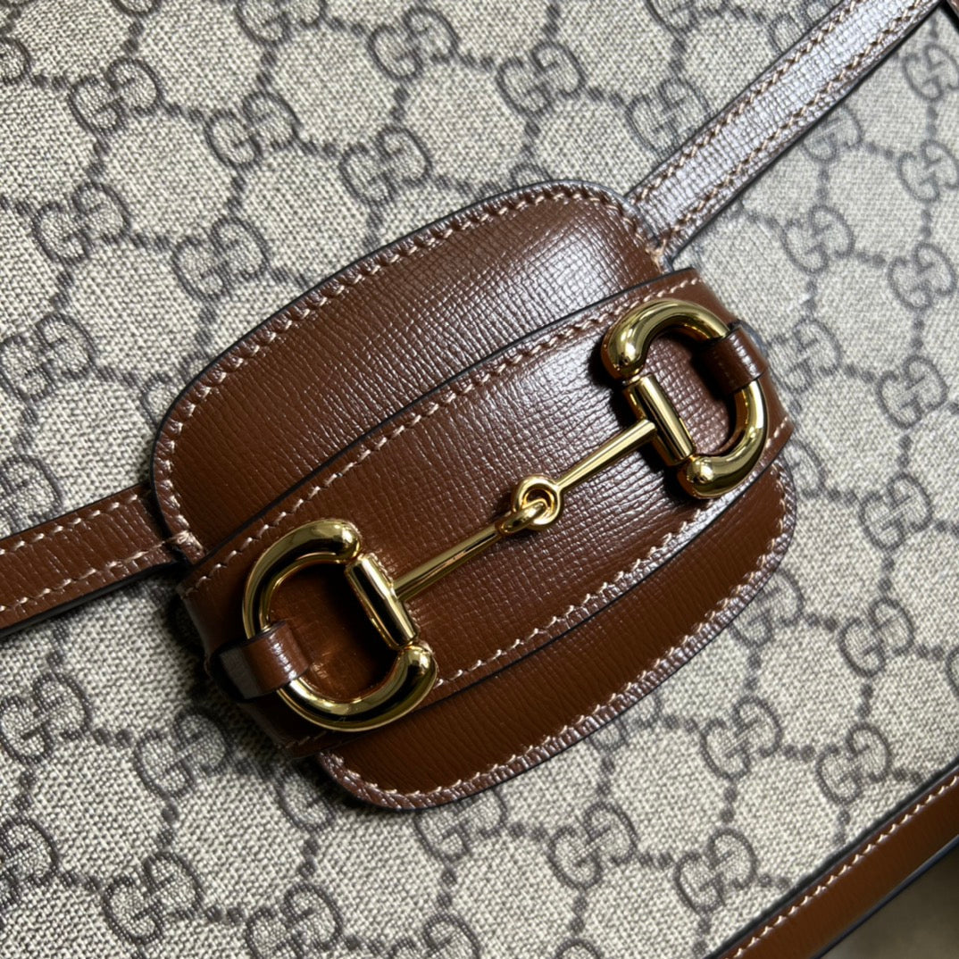 Bolsa Couro Marrom Fecho Metálico Ferradura
