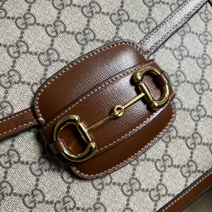 Bolsa Couro Marrom Fecho Metálico Ferradura