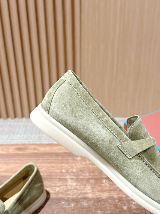 Loro Piana Summer Charms Walk Feminino na cor Verde Sálvia, detalhe 5