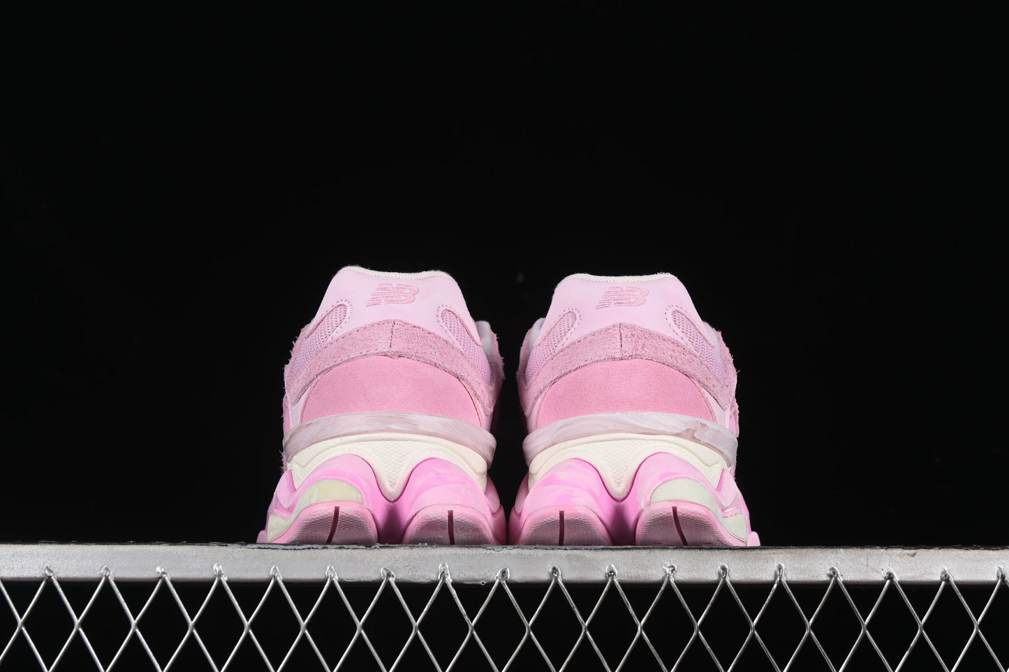 Tênis Runner Malha Rosa Overdye