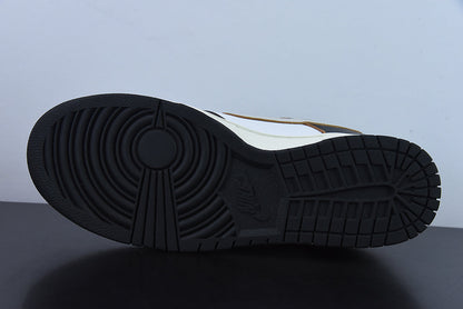 Tênis Couro Cano Baixo Preto Detalhe Lateral