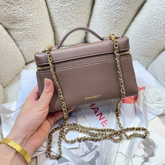 CHANEL Vanity Case Long