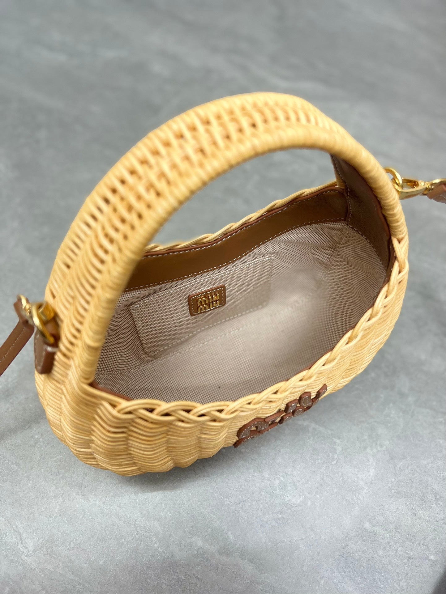 Bolsa de Ombro Palha Natural Texturizada