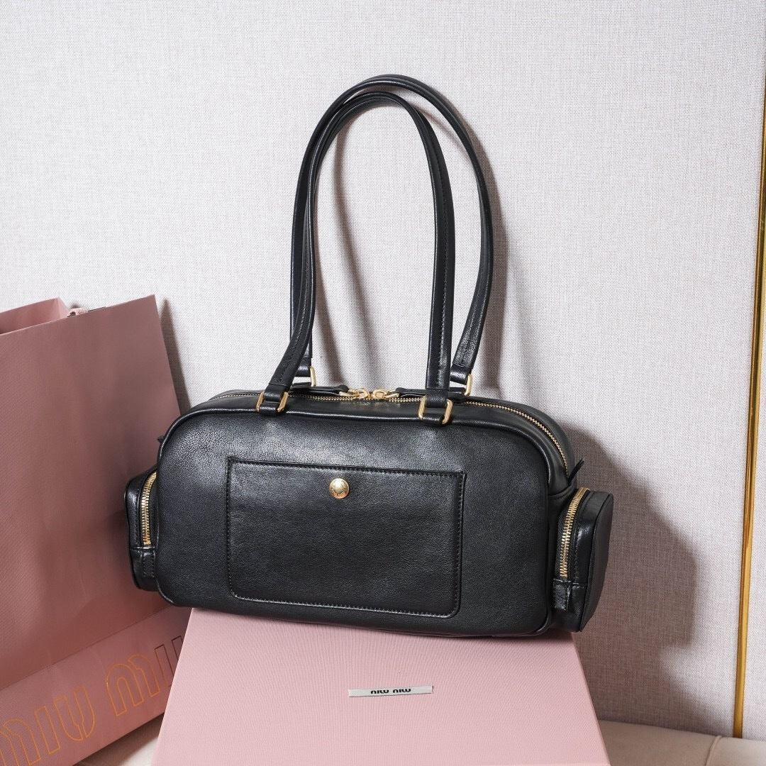 Bolsa Couro Nappa com Bolso Frontal