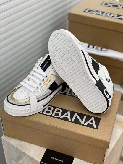 Tênis Cano Baixo Couro Branco Detalhe Dourado