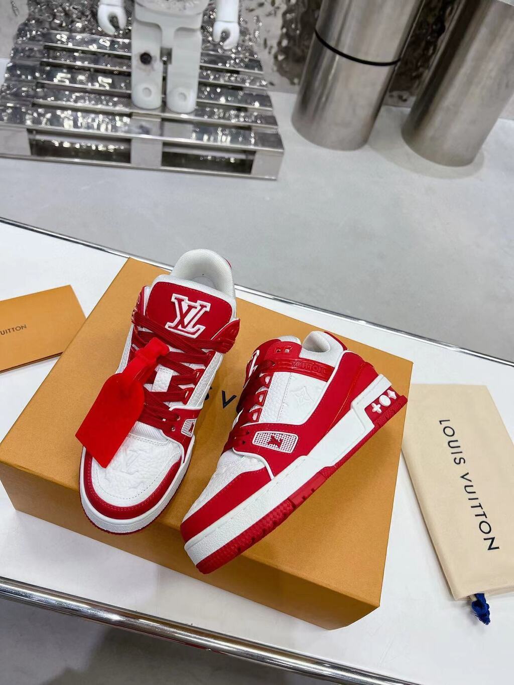 Tênis Casual Couro Vermelho e Branco