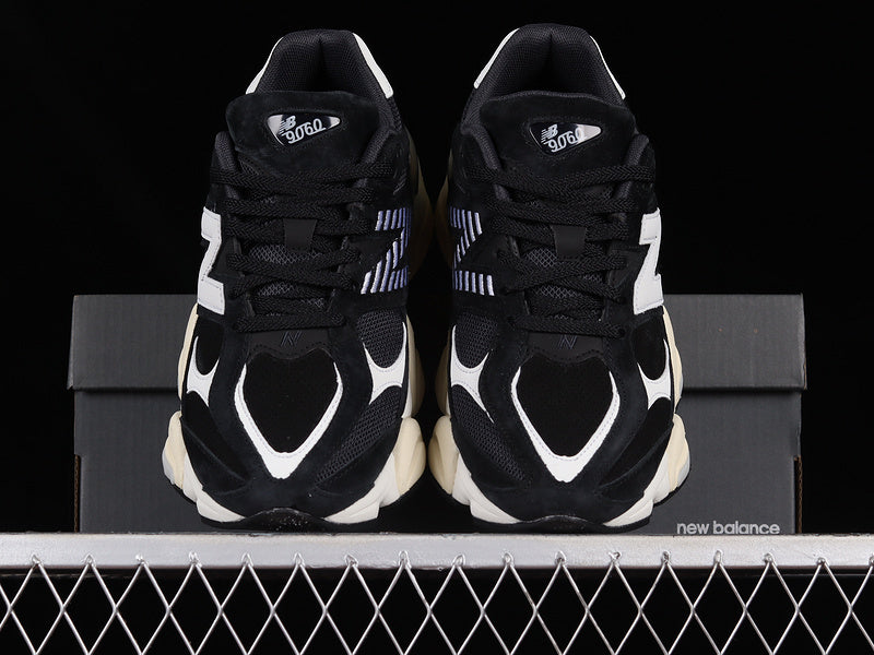 Tênis Runner Malha Preto Detalhe Branco