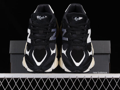 Tênis Runner Malha Preto Detalhe Branco