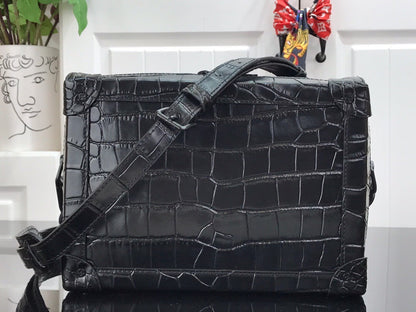 Bolsa Mini Couro Texturizado Preto Placa Frontal