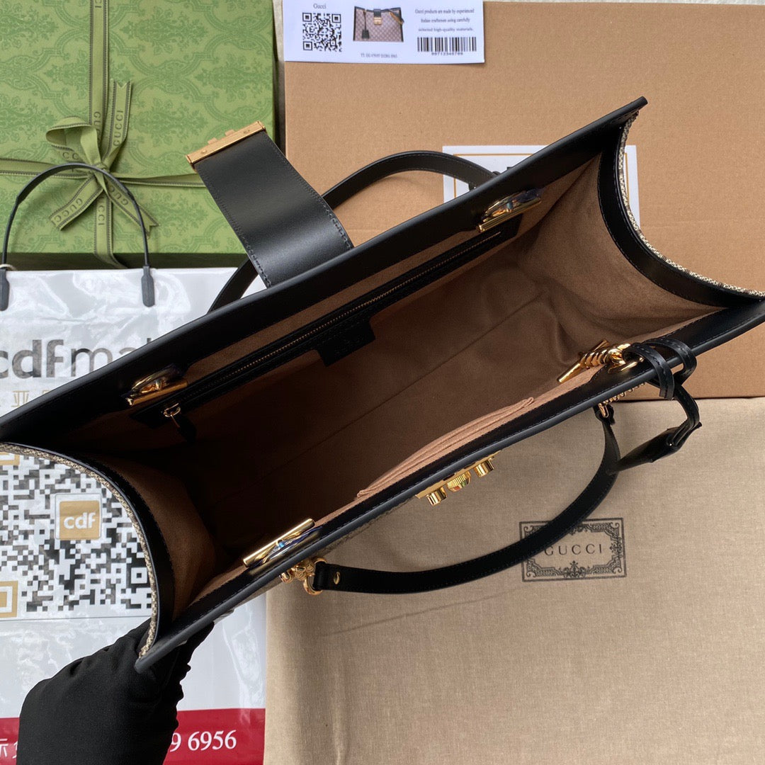 Bolsa Shoulder Couro Médio com Fechadura Frontal