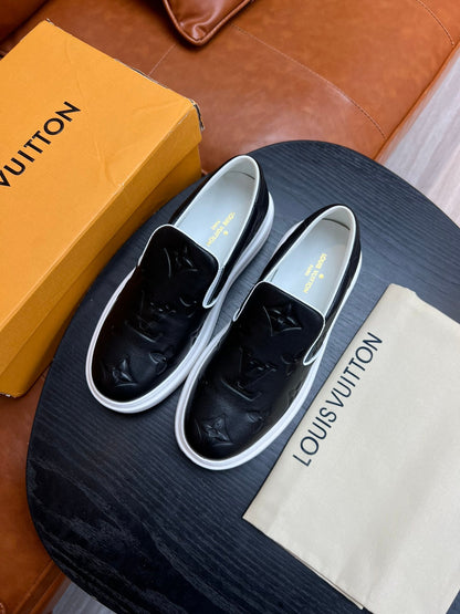 Tênis Slip-On Couro Preto