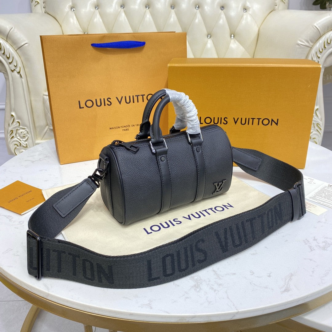 Bolsa Viagem Couro Preto Alça Ajustável Tamanho Extra Pequeno