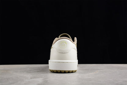 Tênis Cano Baixo Couro Olive com Detalhes Contrastantes