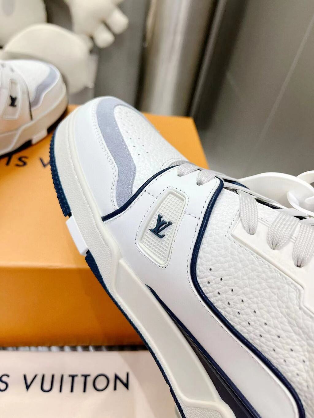 Tênis Signature Couro Branco Detalhe Marinho