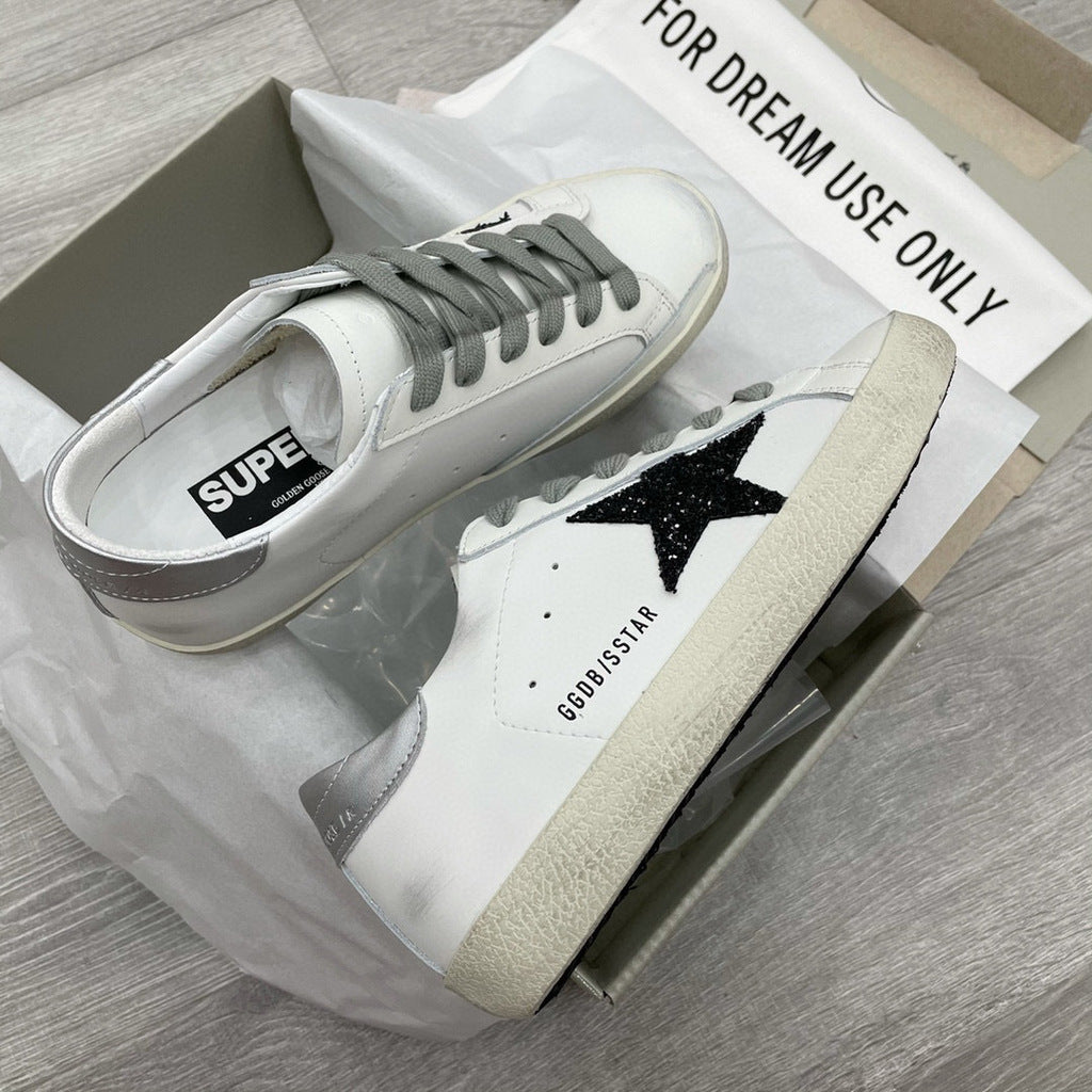 Tênis Couro Branco Solado Desgastado Estilo Vintage