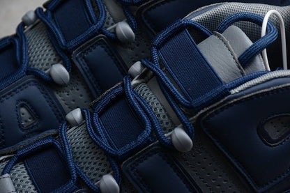 Tênis Cano Alto Cinza Detalhes Azul Marinho