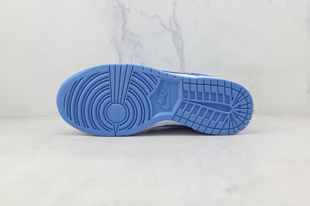 Tênis Cano Baixo Couro Branco com Detalhe Azul