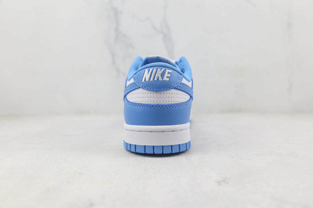 Tênis Cano Baixo Couro Branco com Detalhe Azul