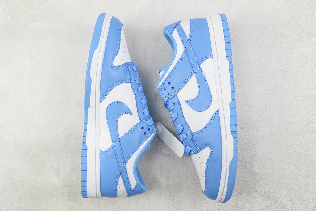Tênis Cano Baixo Couro Branco com Detalhe Azul