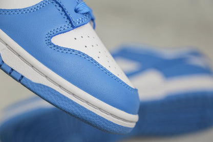 Tênis Cano Baixo Couro Branco com Detalhe Azul