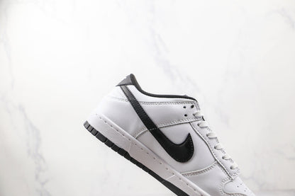Tênis Cano Baixo Couro Branco com Detalhe Preto