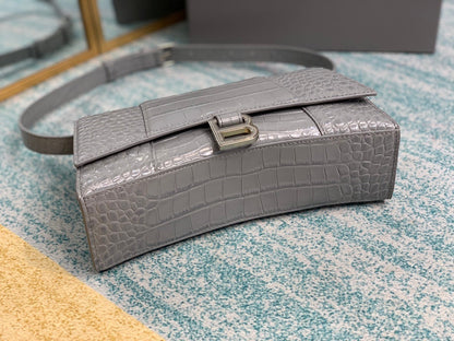 Bolsa Satchel Couro Formato Ampulheta