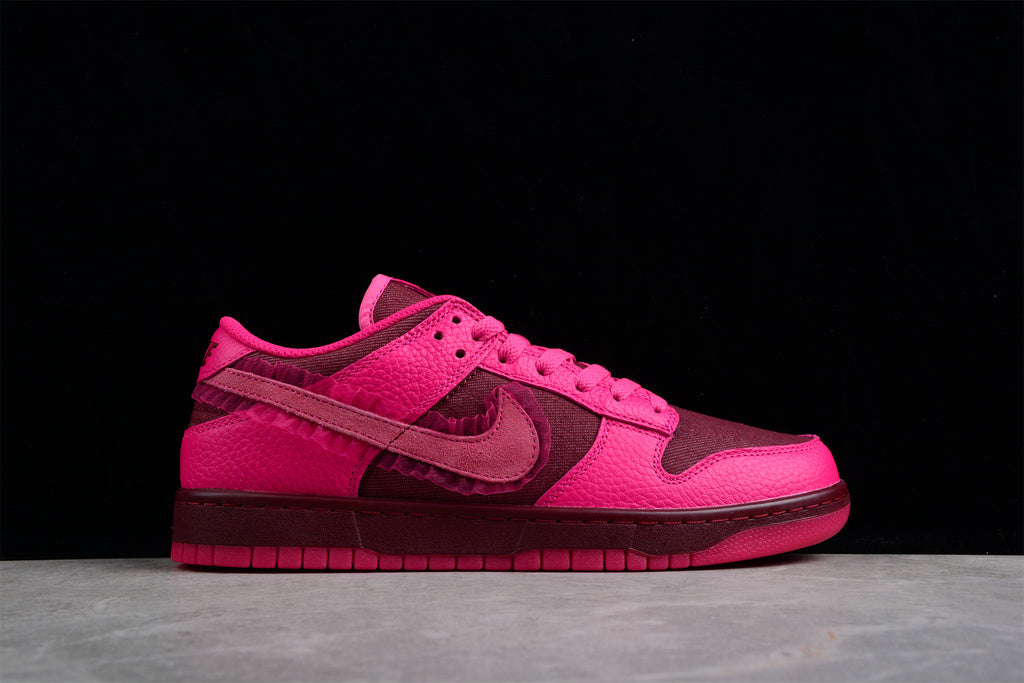 Tênis Cano Baixo Couro Rosa Detalhe Branco